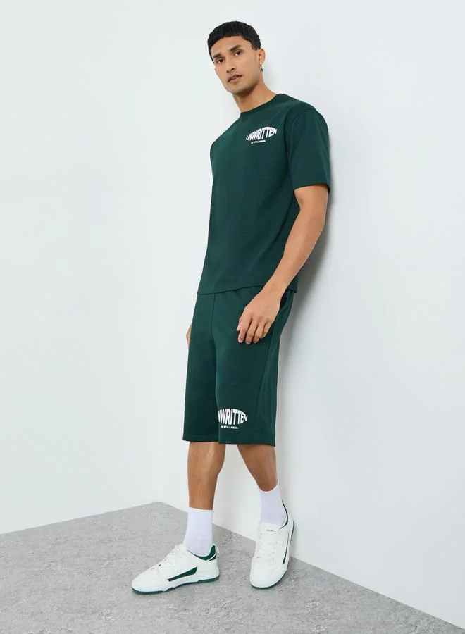 Styli Men Green Graphic Print T-Shirt and Shorts Co-Ords